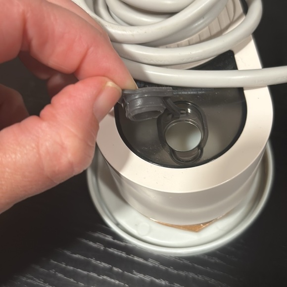 Mini travel steam iron - Picture 8 of 9